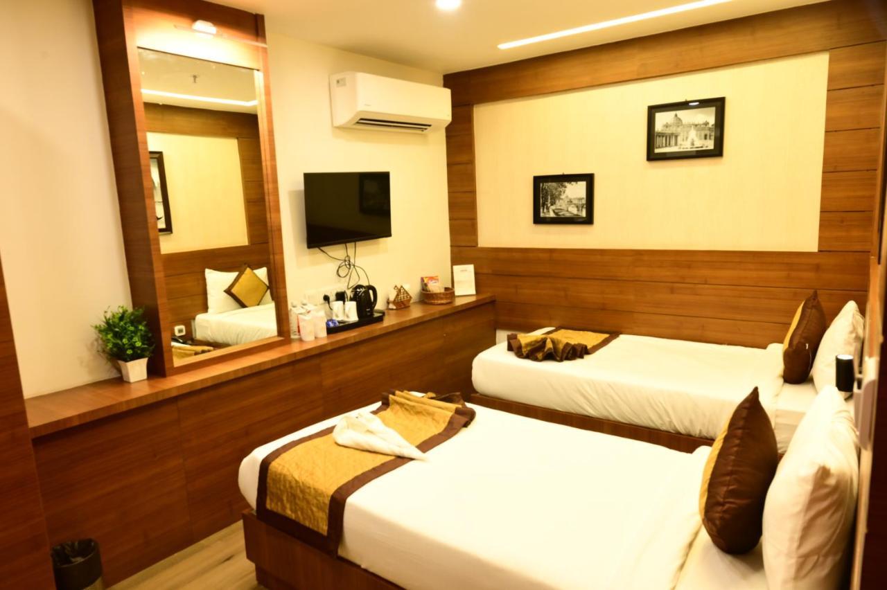 Hotel Silkhouse Premier Danapur Exterior foto