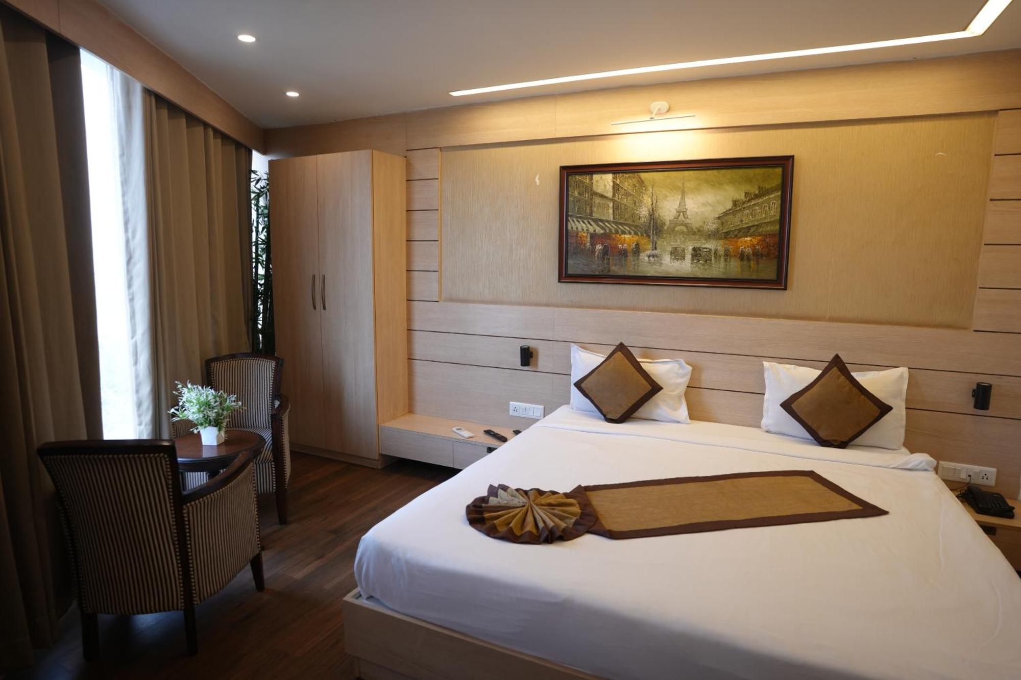 Hotel Silkhouse Premier Danapur Exterior foto