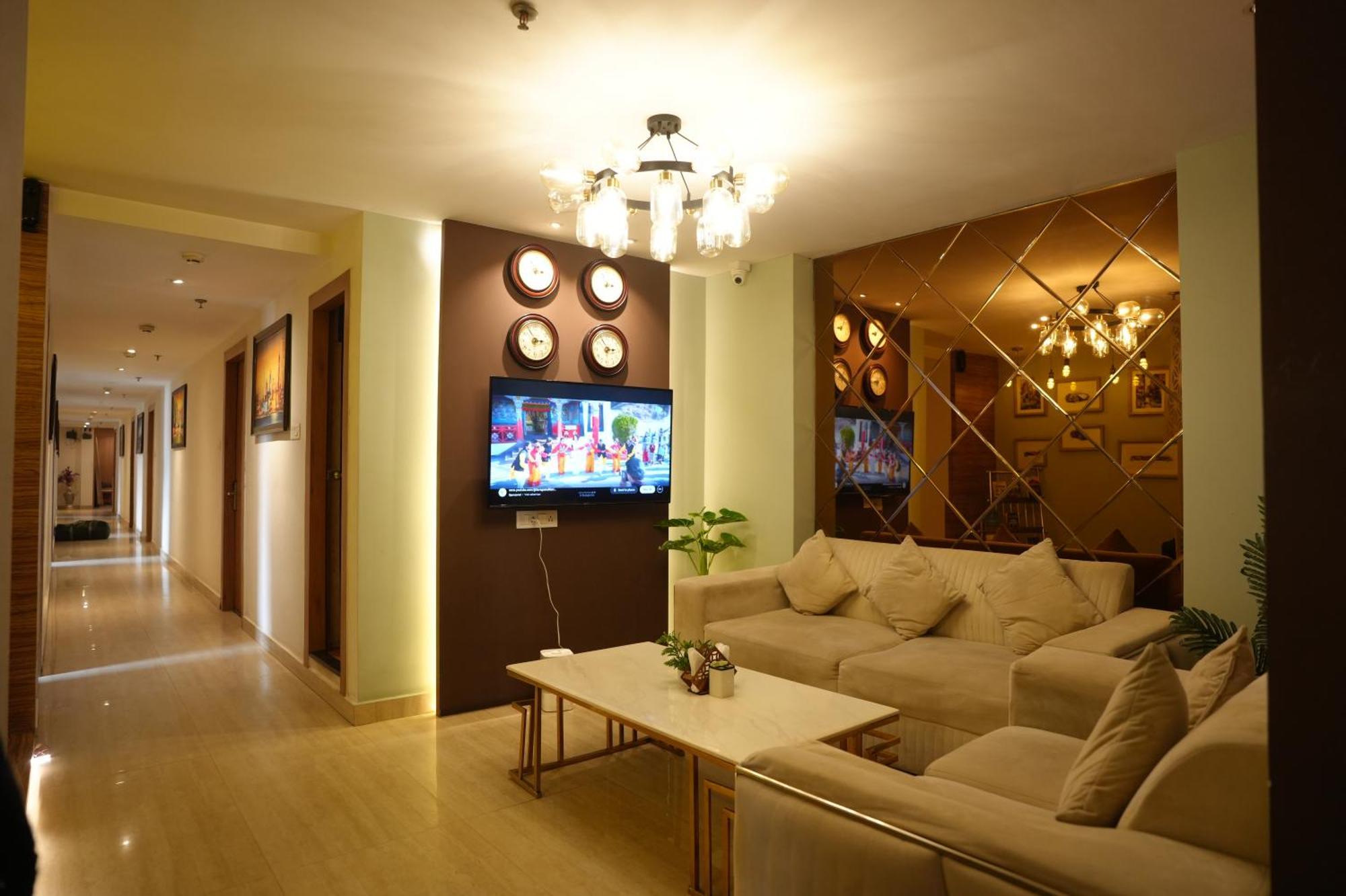 Hotel Silkhouse Premier Danapur Exterior foto