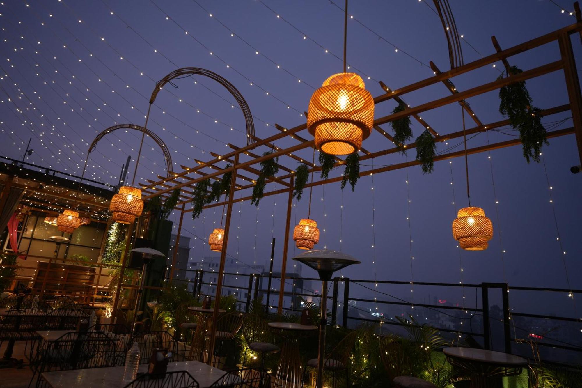 Hotel Silkhouse Premier Danapur Exterior foto