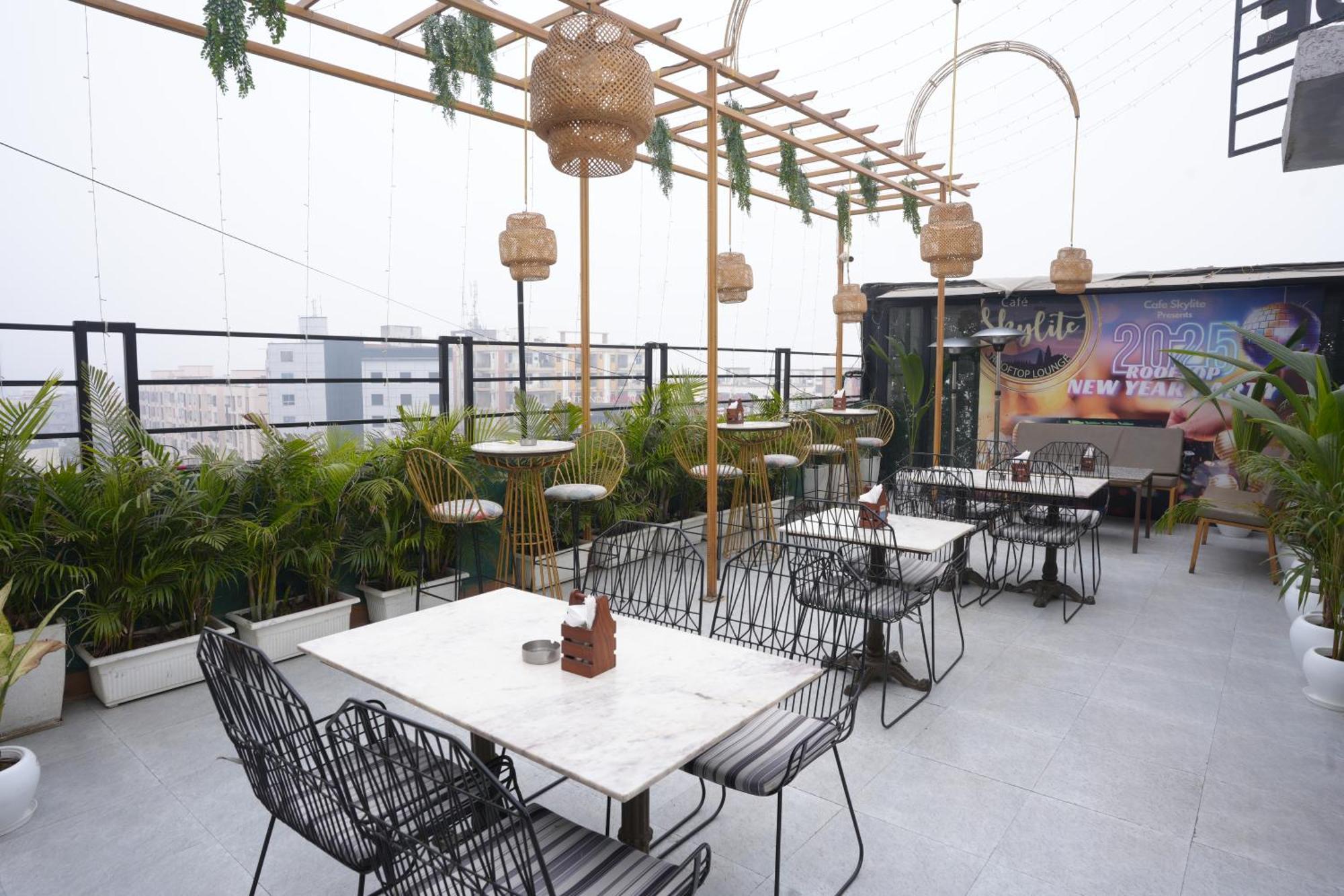 Hotel Silkhouse Premier Danapur Exterior foto