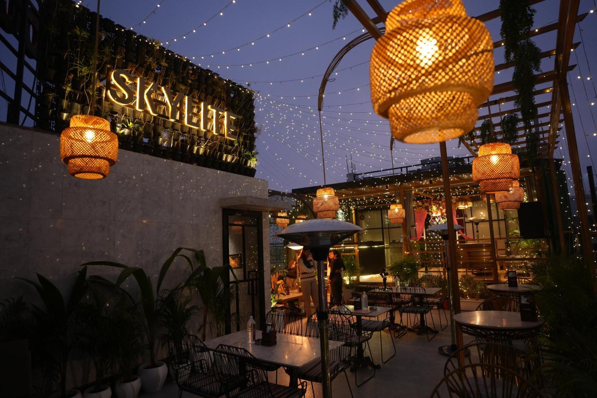 Hotel Silkhouse Premier Danapur Exterior foto